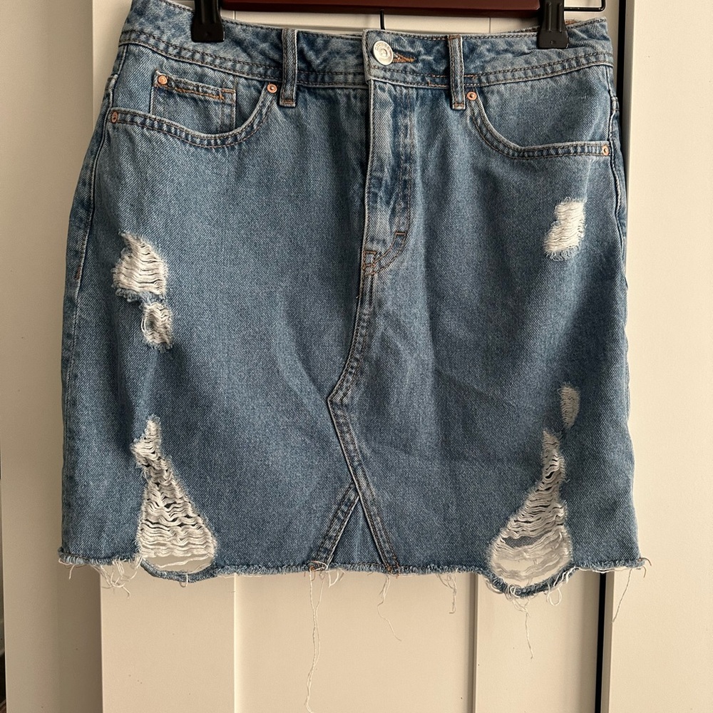 H&M divided denim skirt